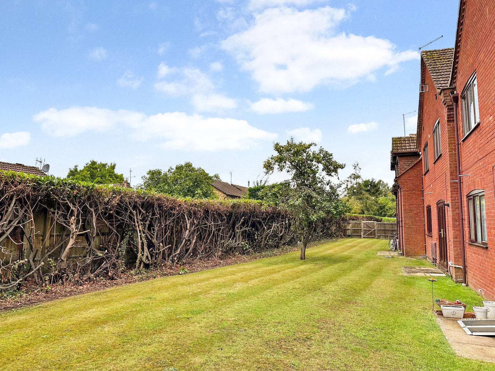 Springfields, Hazlemere Road, Penn, High Wycombe, HP10, photo 9