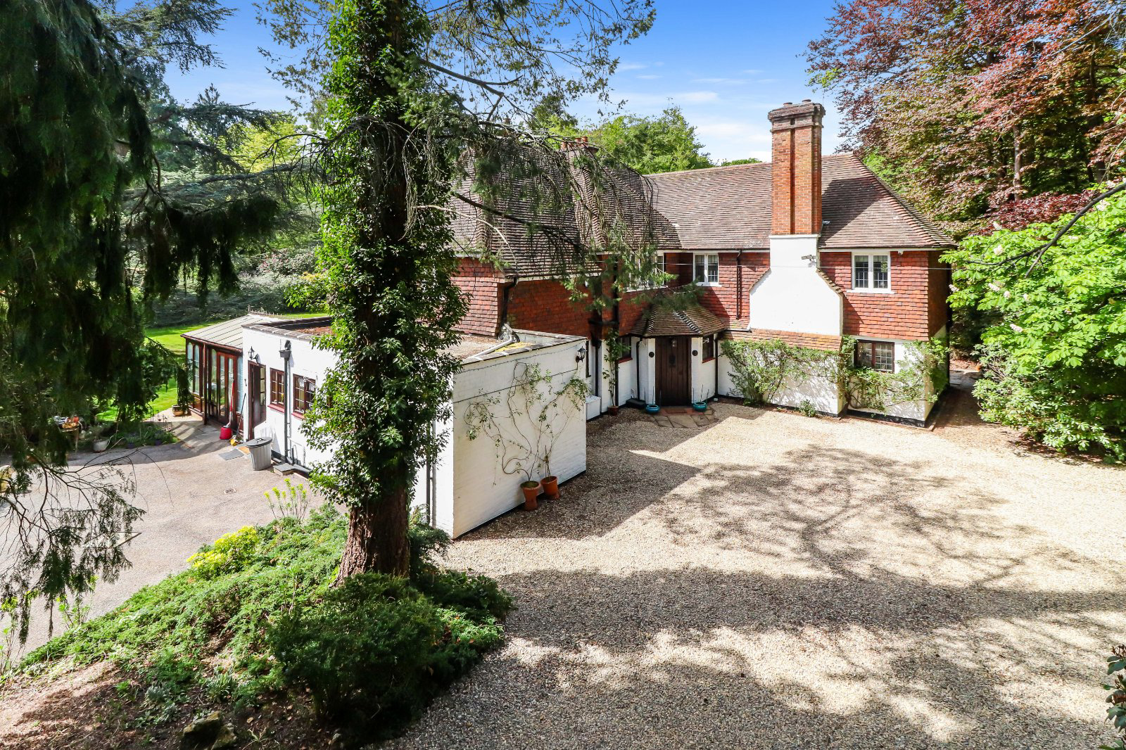 Collinswood Road, Farnham Common, Buckinghamshire, SL2, photo 2