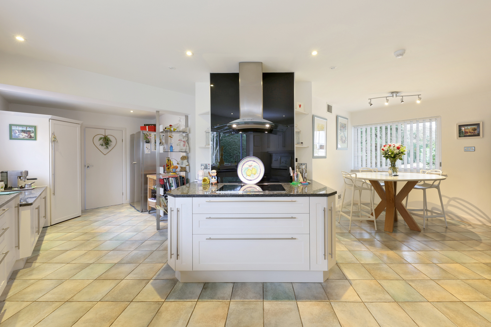 Lakeside Drive, Stoke Poges, Buckinghamshire, SL2, photo 31