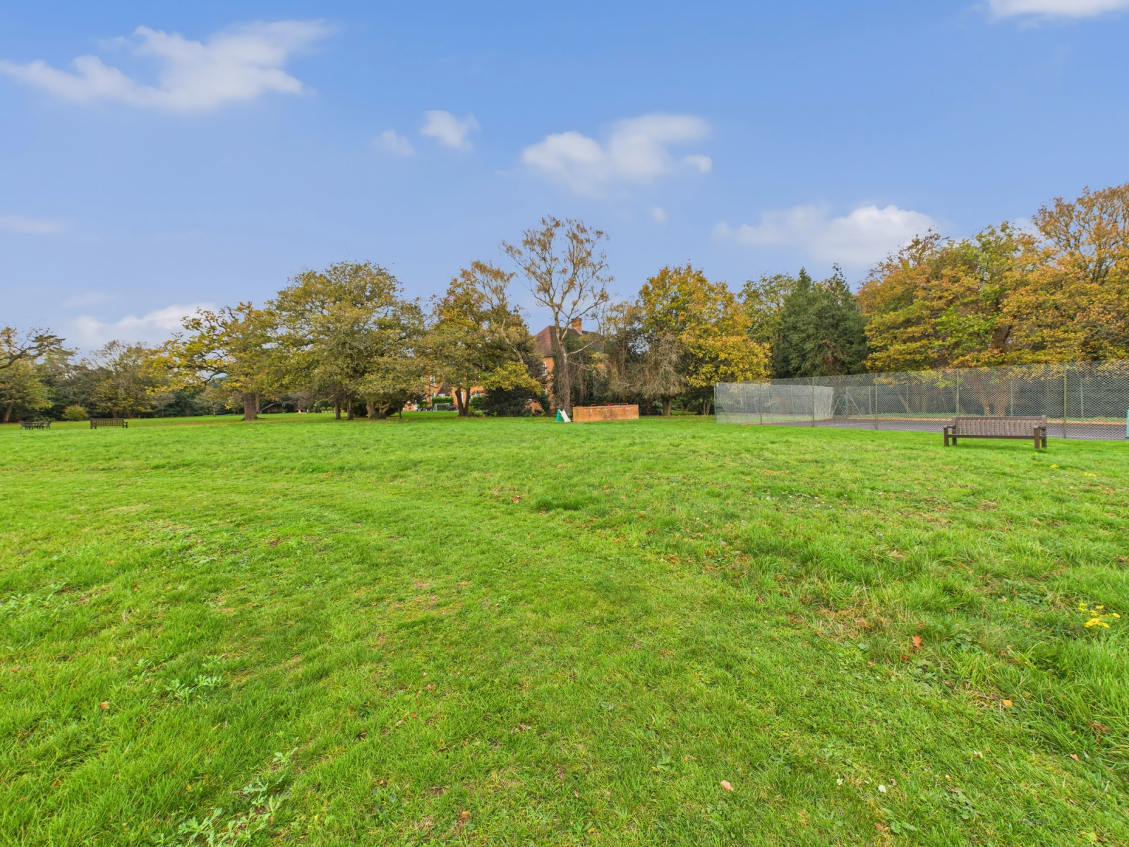 Seven Hills Road, Iver, Buckinghamshire, SL0, photo 9