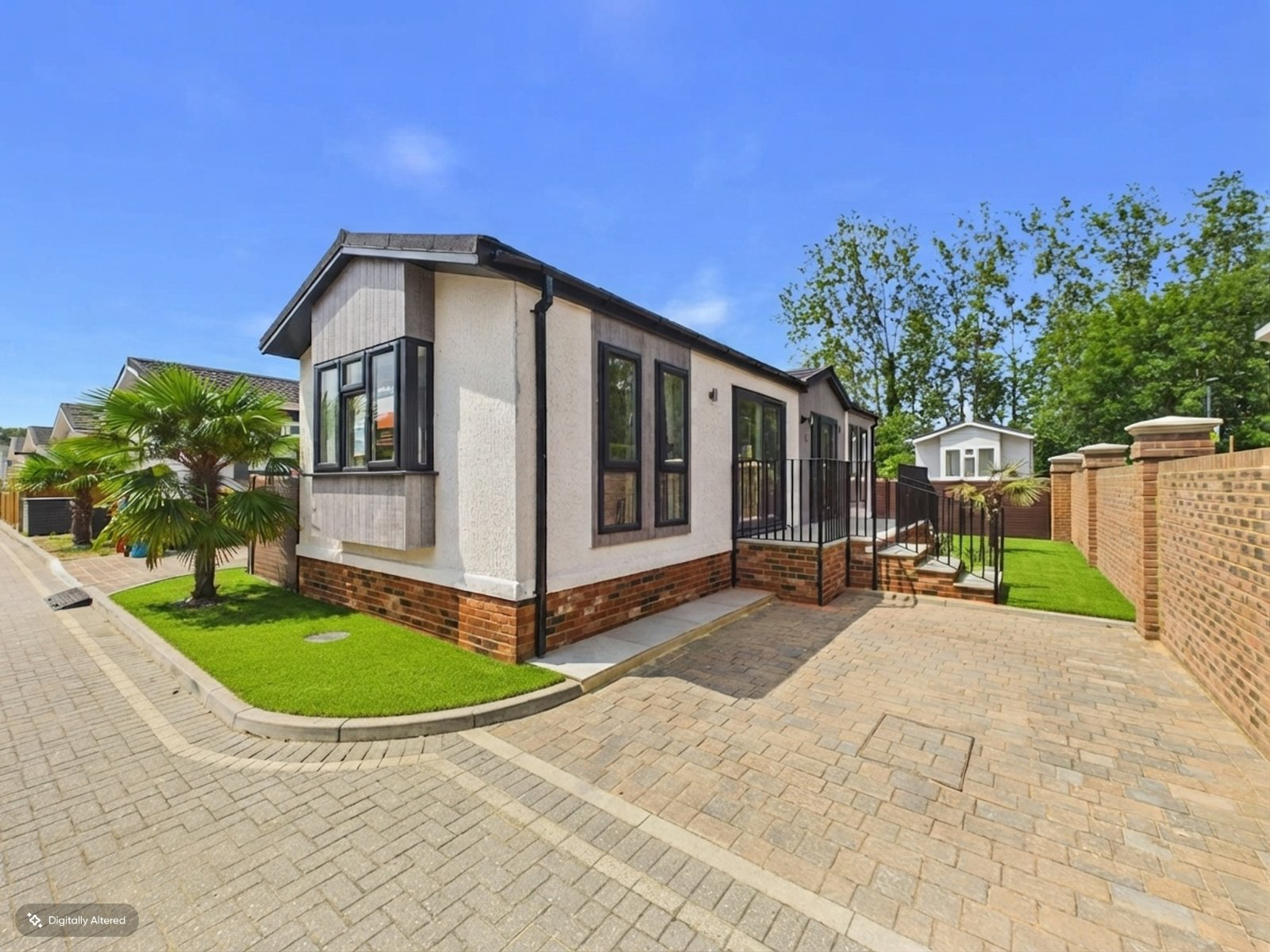Lyngfield Park, Huxtable Gardens, Bray, Berkshire, SL6