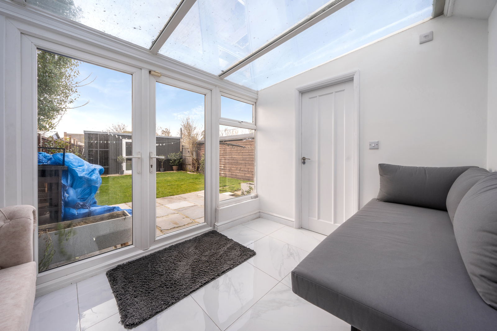 Mansion Lane, Iver, Buckinghamshire, SL0, photo 6