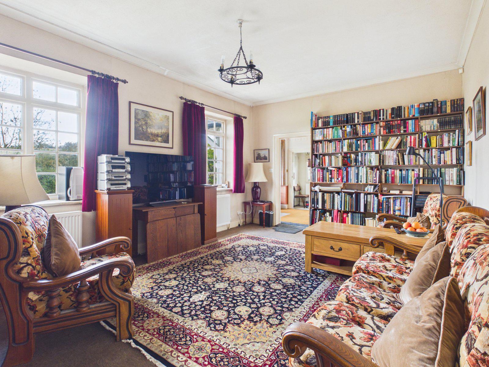 Off Grange Drive, Wooburn Green, Buckinghamshire, HP10, photo 4