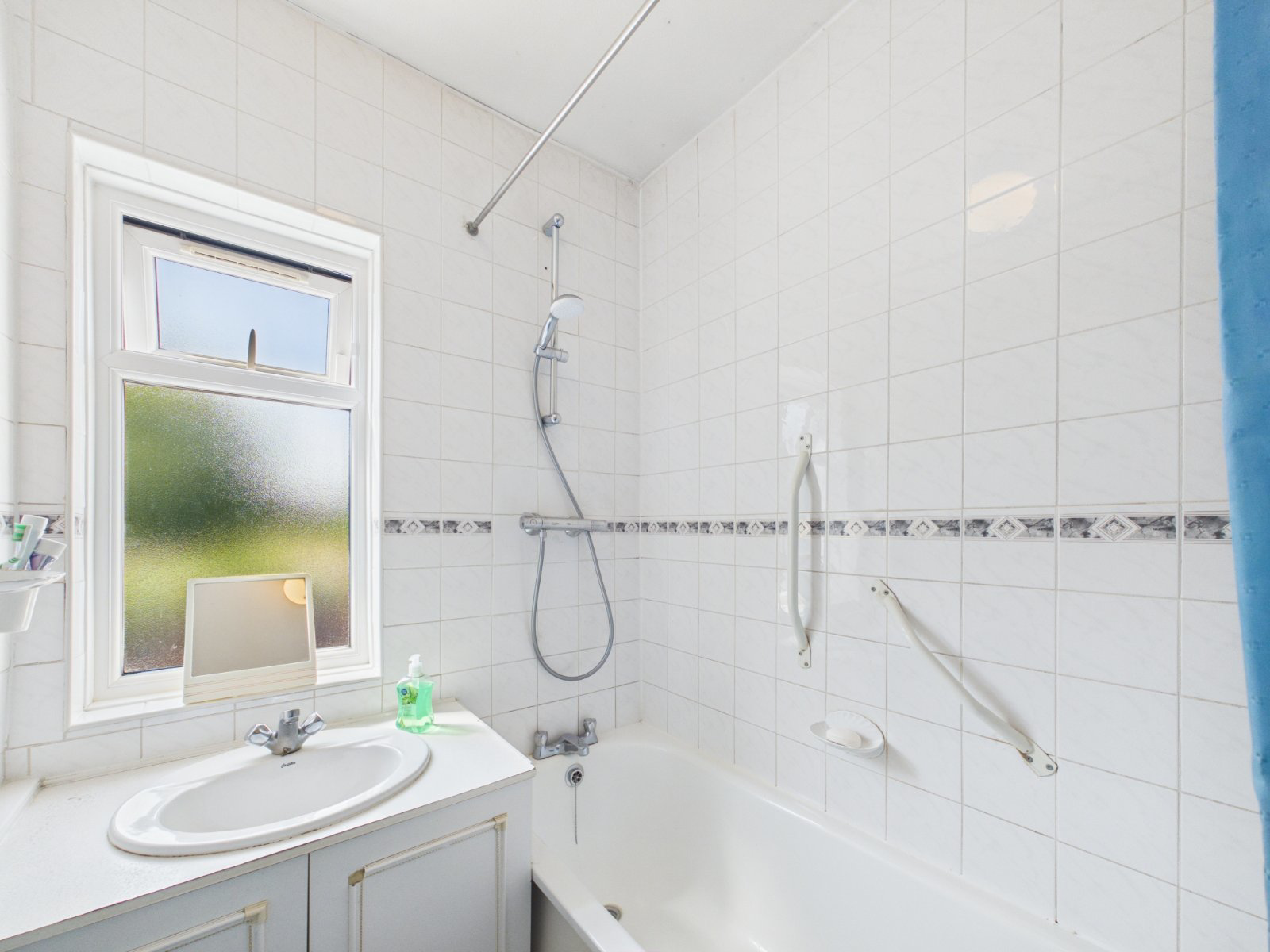 Rosemary Avenue, Hounslow, Middlesex, TW4, photo 16