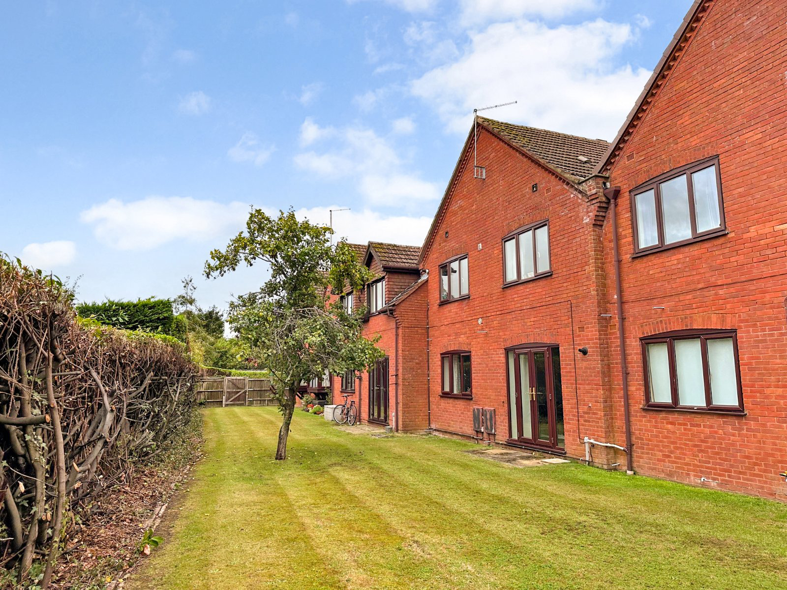 Springfields, Hazlemere Road, Penn, High Wycombe, HP10, photo 6
