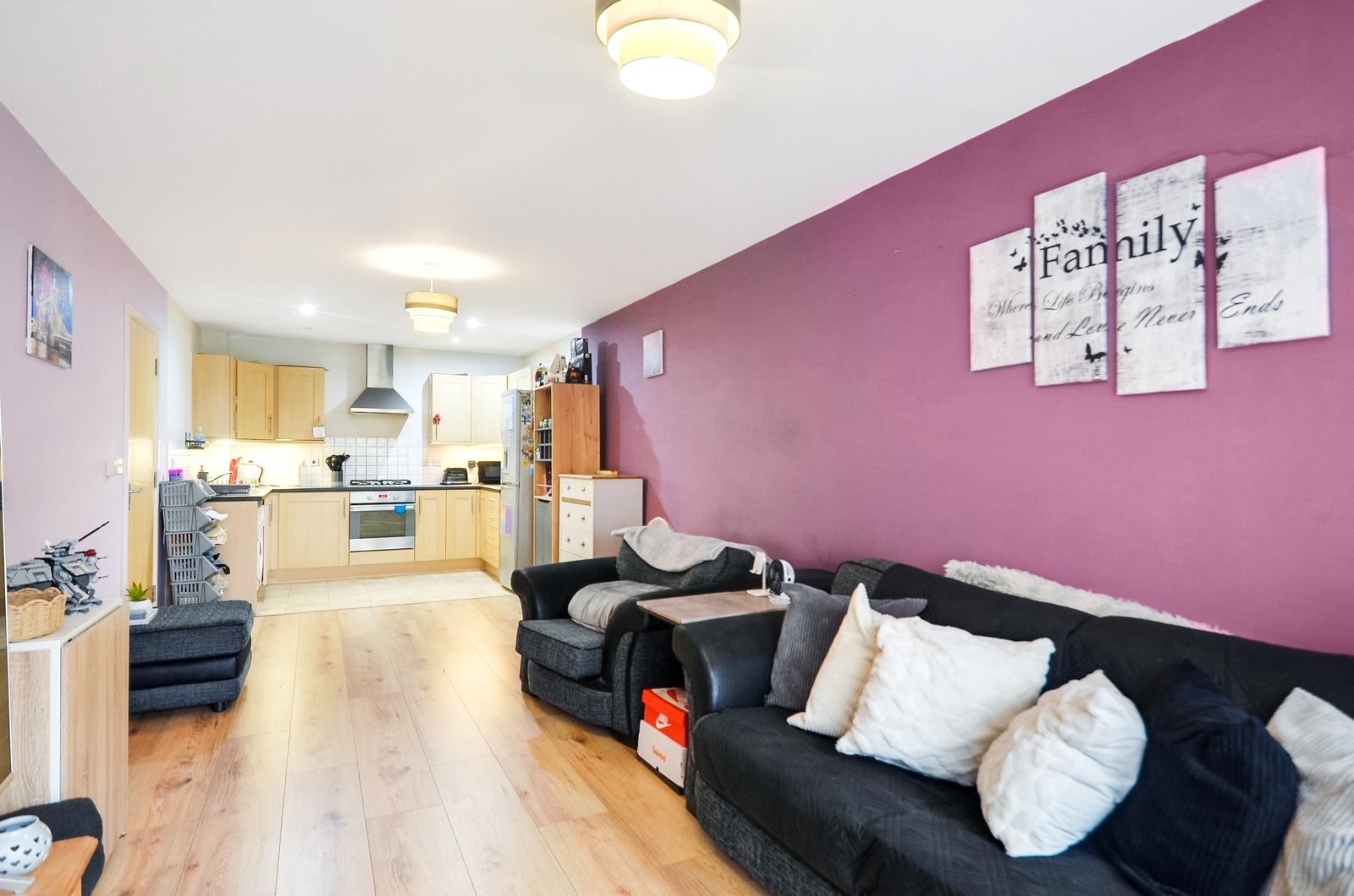 Elmwood Avenue, Feltham, Middlesex, TW13, photo 2