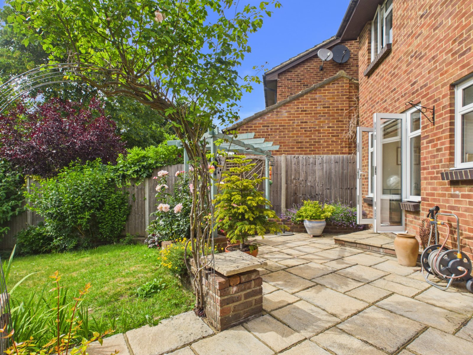 Ruscombe Gardens, Datchet, Berkshire, SL3, photo 12