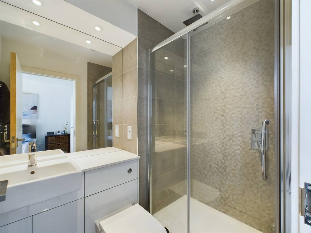 Mill Mead, Staines-upon-Thames, Surrey, TW18, photo 8