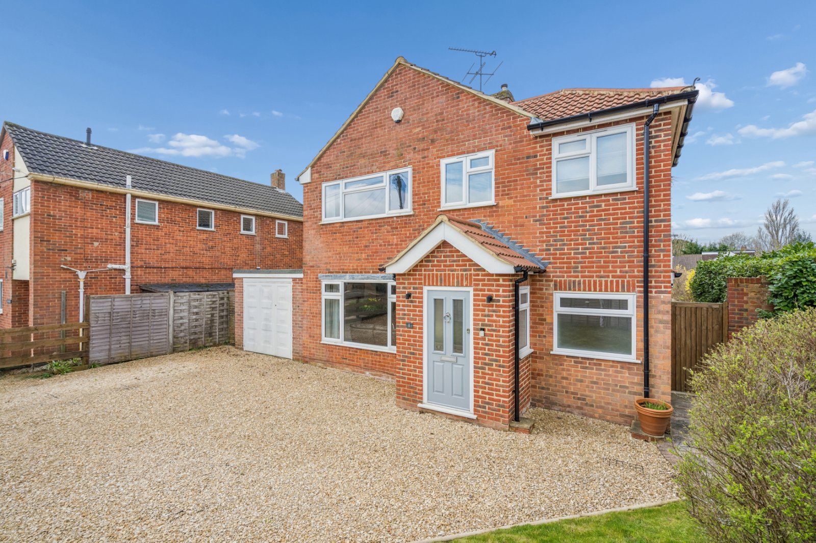 Greenfield End, Chalfont St. Peter, Gerrards Cross, Buckinghamshire, SL9