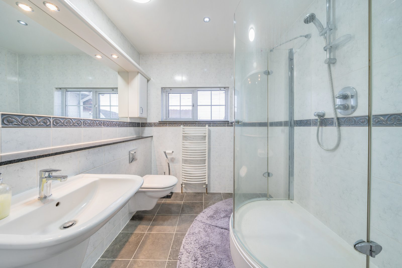 Ensuite