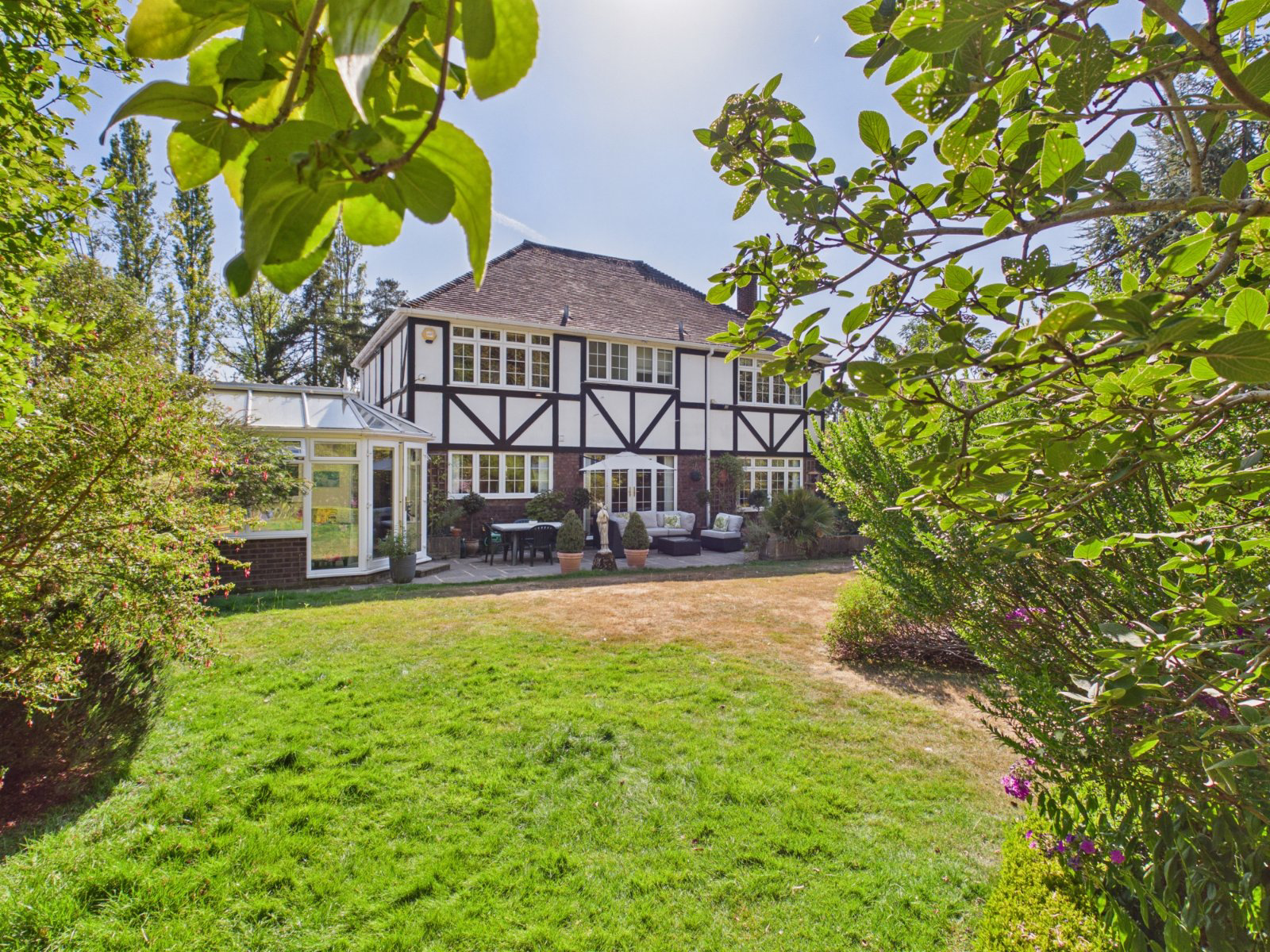 Parkview, Flackwell Heath, High Wycombe, Buckinghamshire, HP10, photo 2