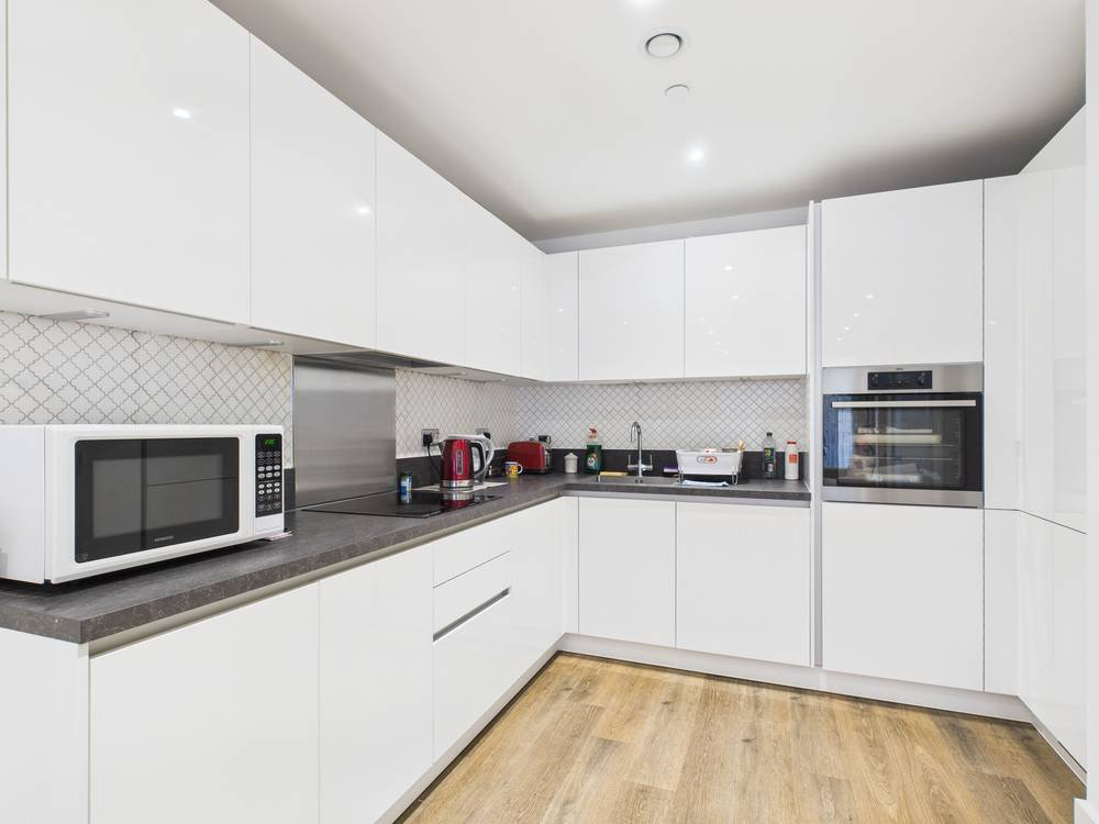 Mill Mead, Staines-upon-Thames, Surrey, TW18, photo 3