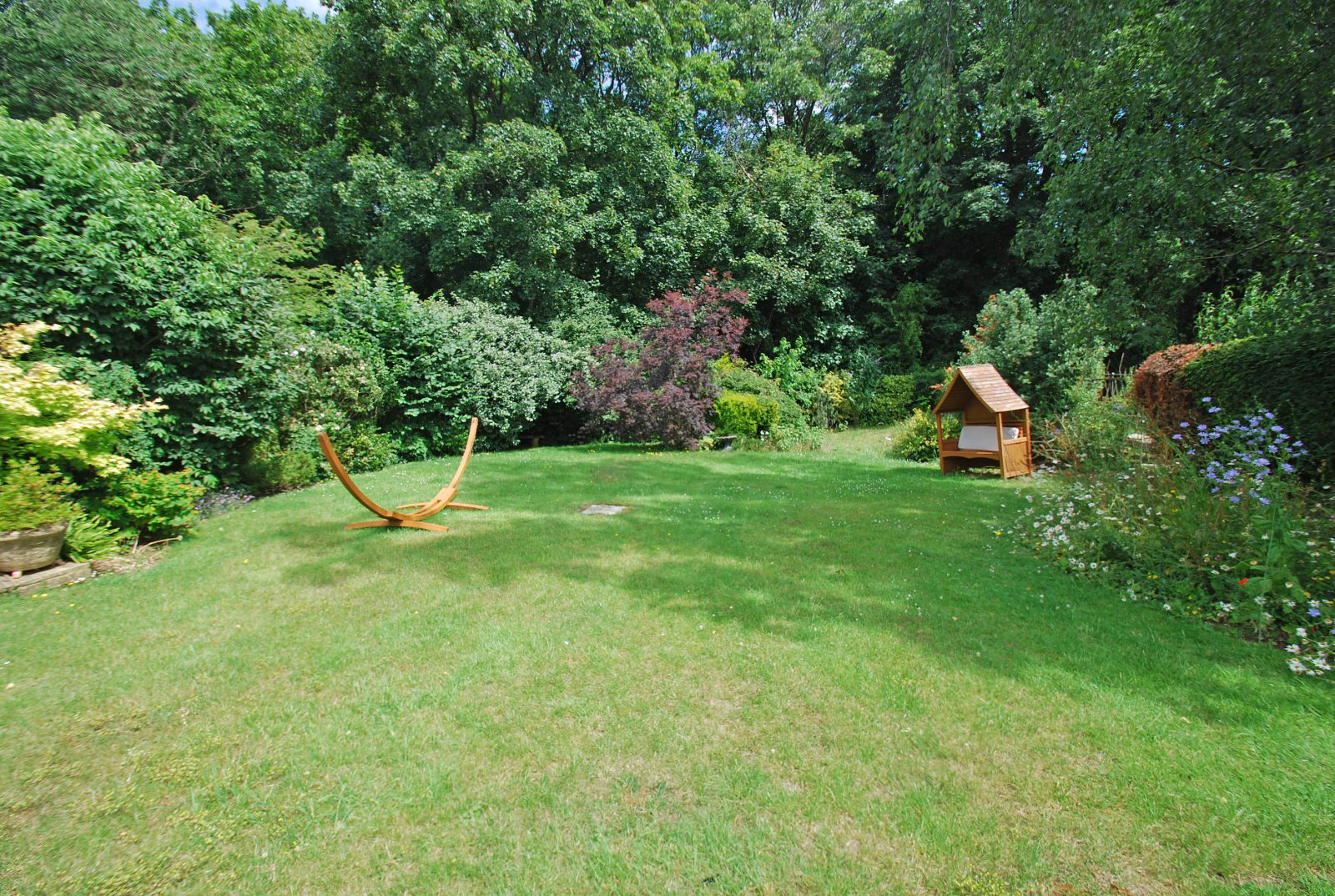 Park Lane, Hazlemere, Buckinghamshire, HP15, photo 2
