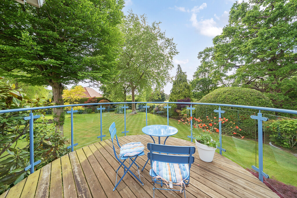 Lakeside Drive, Stoke Poges, Buckinghamshire, SL2, photo 8