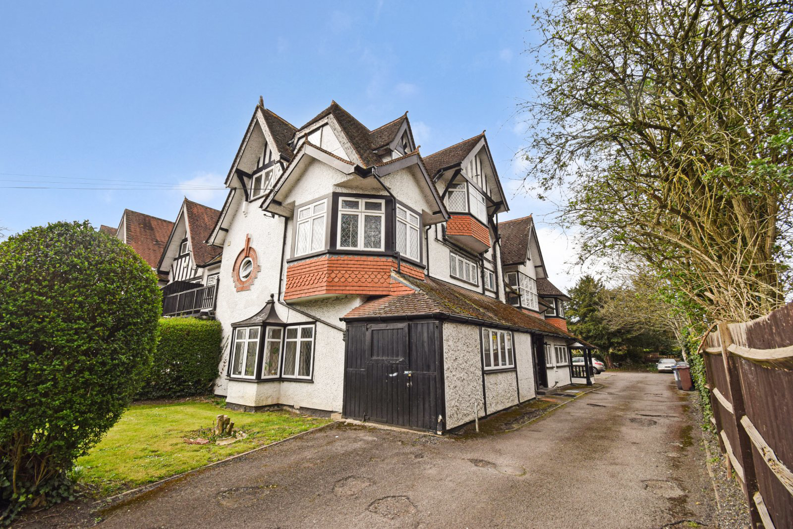 Bath Road, Taplow, Maidenhead, Buckinghamshire, SL6