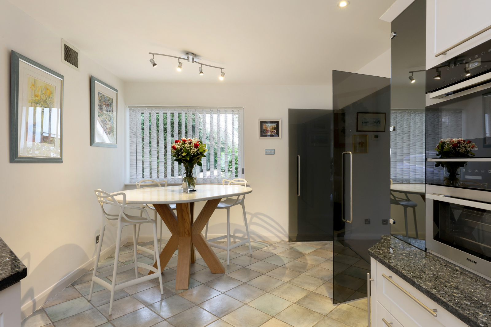 Lakeside Drive, Stoke Poges, Buckinghamshire, SL2, photo 29