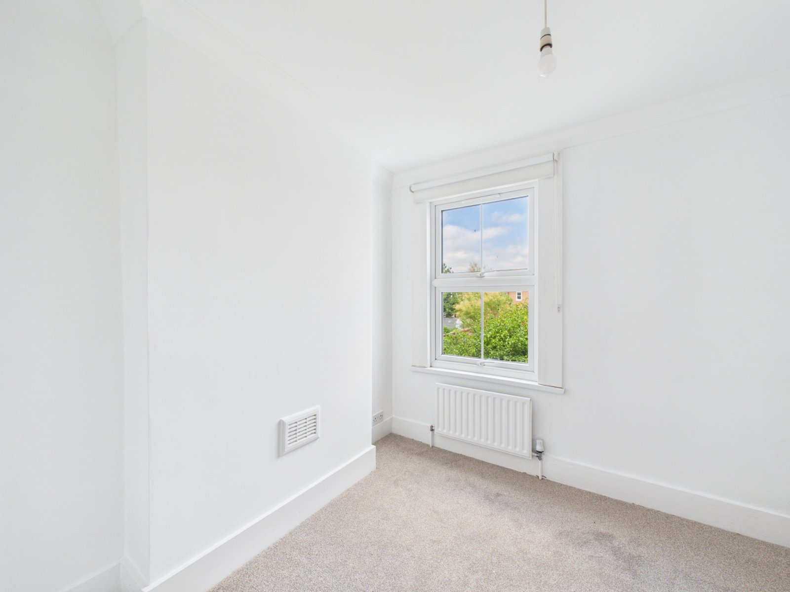 Chapel Park Road, Addlestone, Surrey, KT15, photo 7