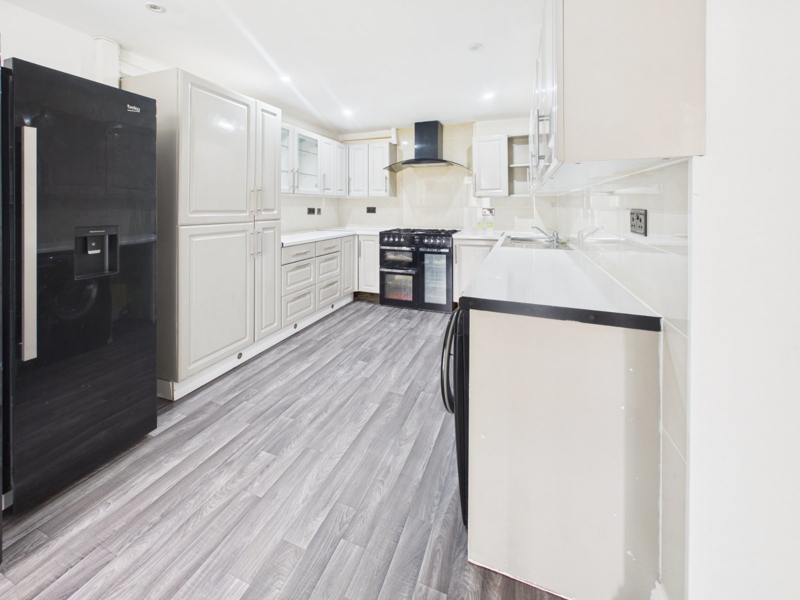 Vicarage Way, Colnbrook, Berkshire, SL3, photo 13