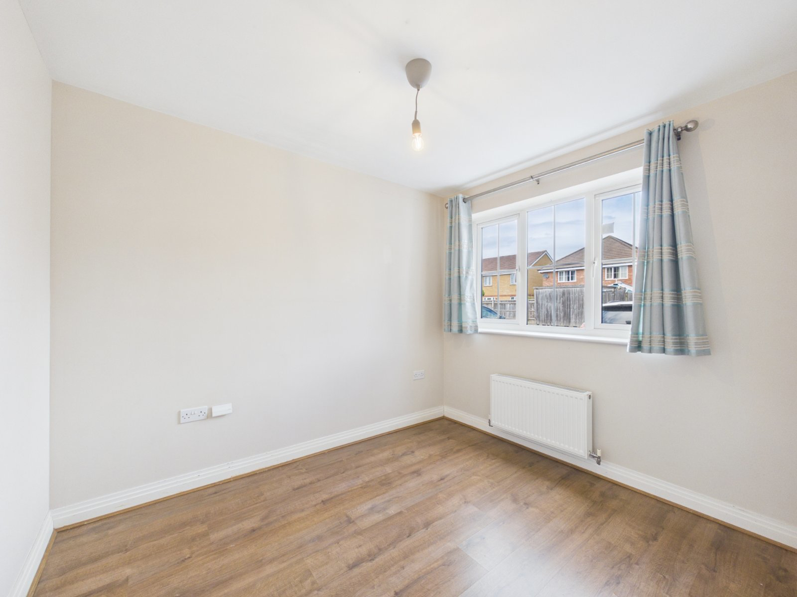 Hanover Close, Ashford, Surrey, TW15, photo 6