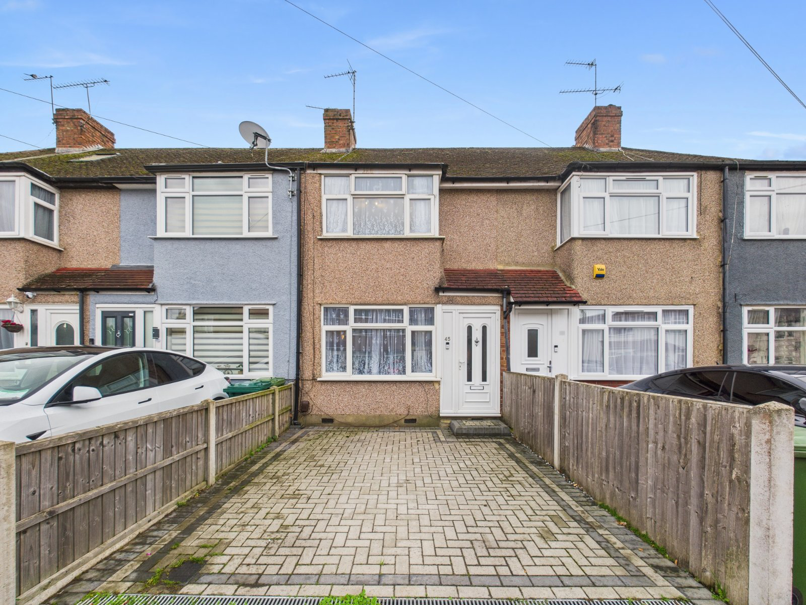 Osborne Avenue, Stanwell, Surrey, TW19