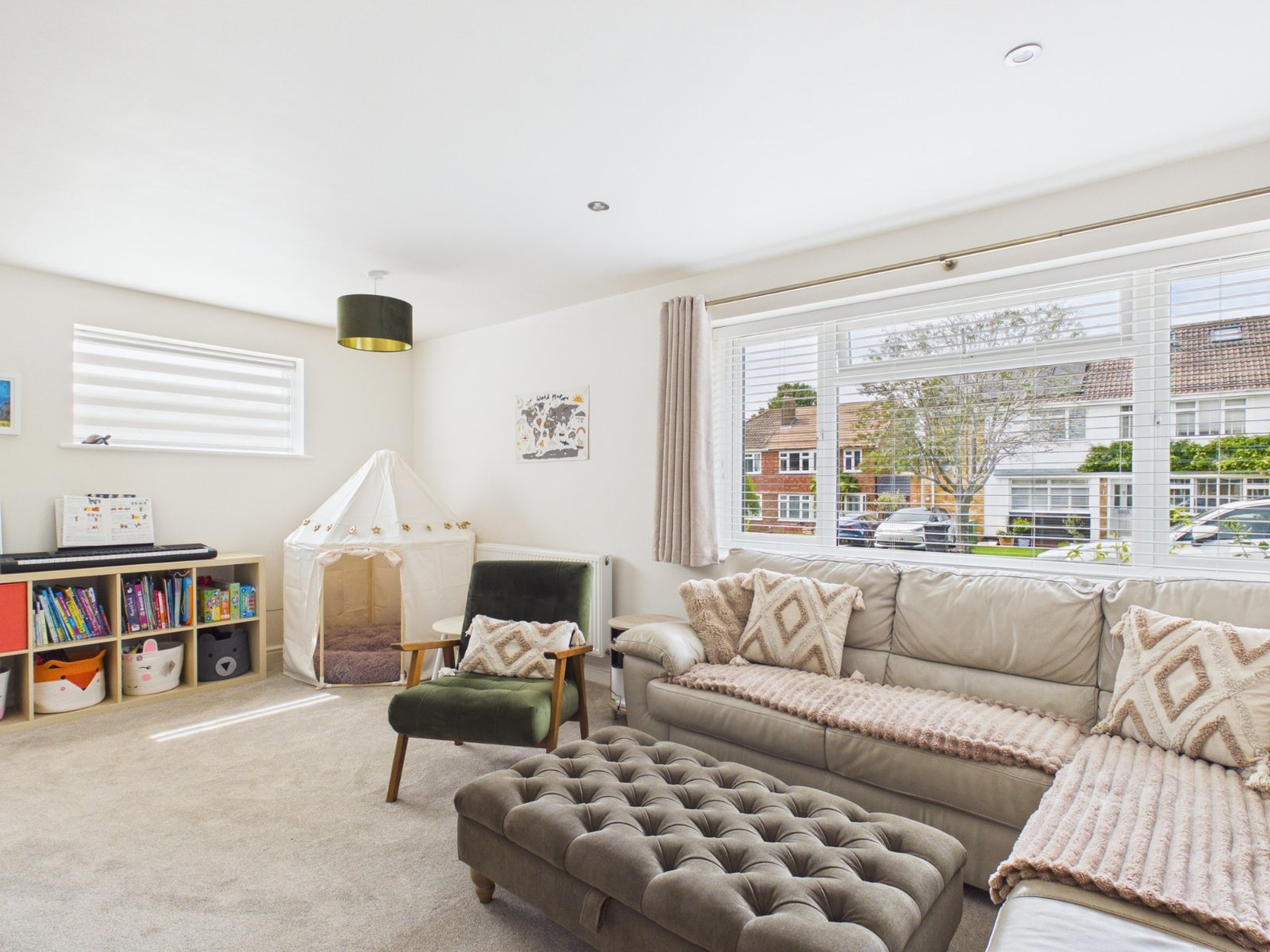 Meadow Walk, Bourne End, Buckinghamshire, SL8, photo 11