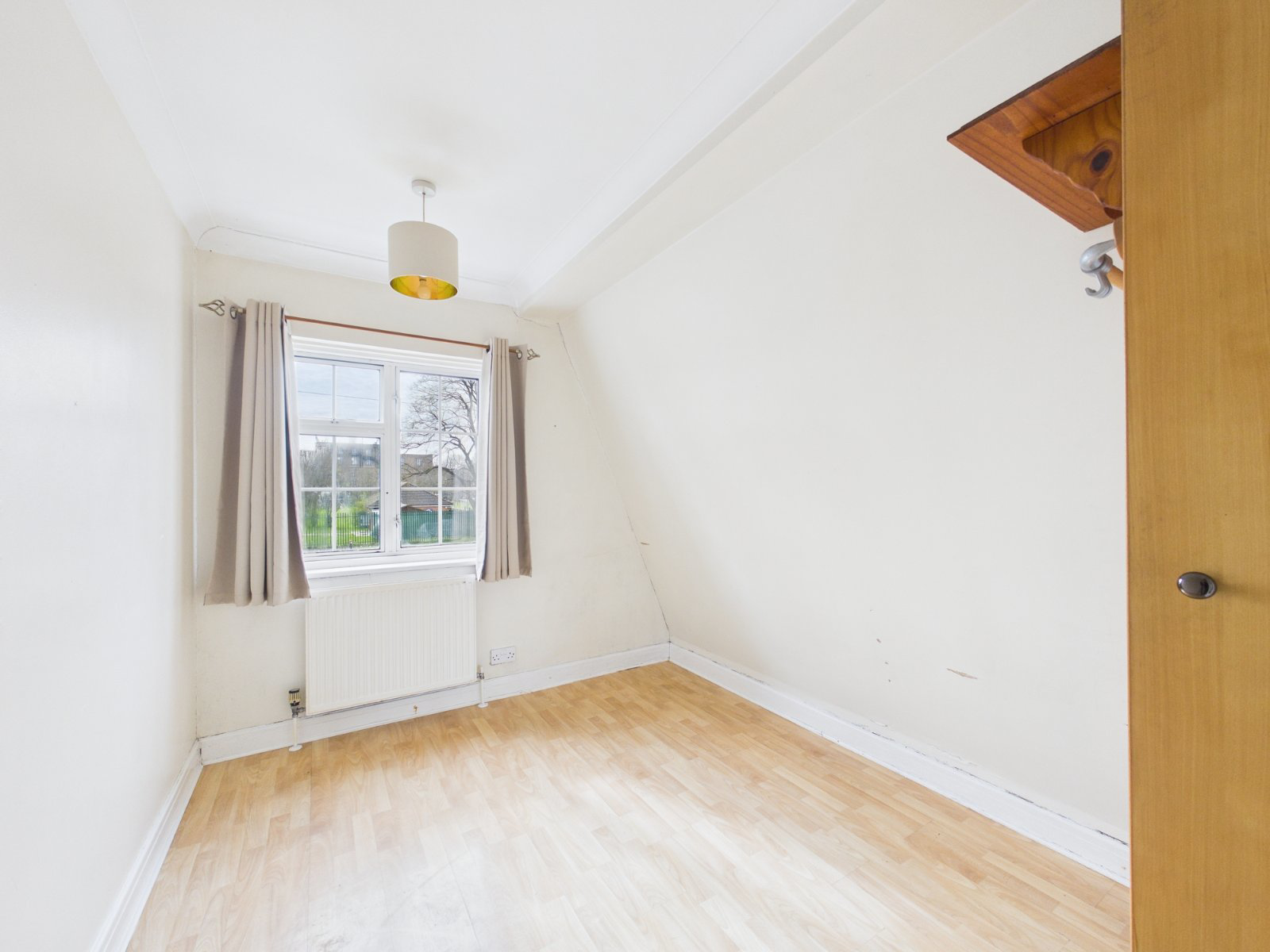 Staines Road West, Ashford, Surrey, TW15, photo 18