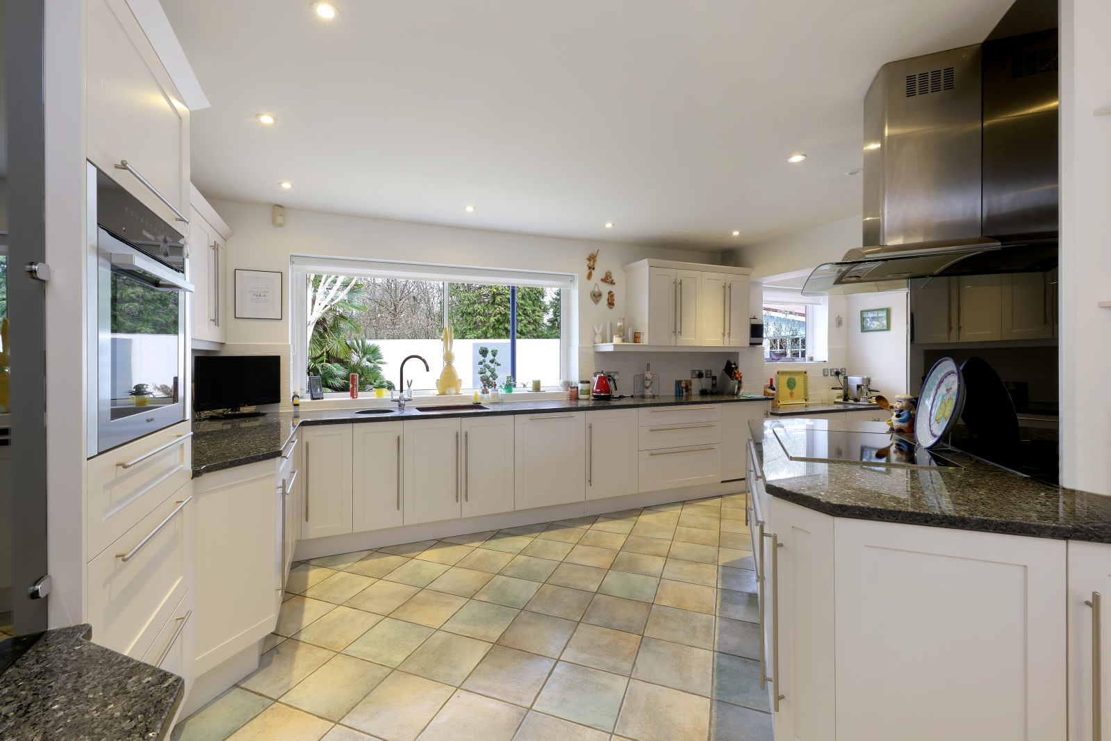 Lakeside Drive, Stoke Poges, Buckinghamshire, SL2, photo 28