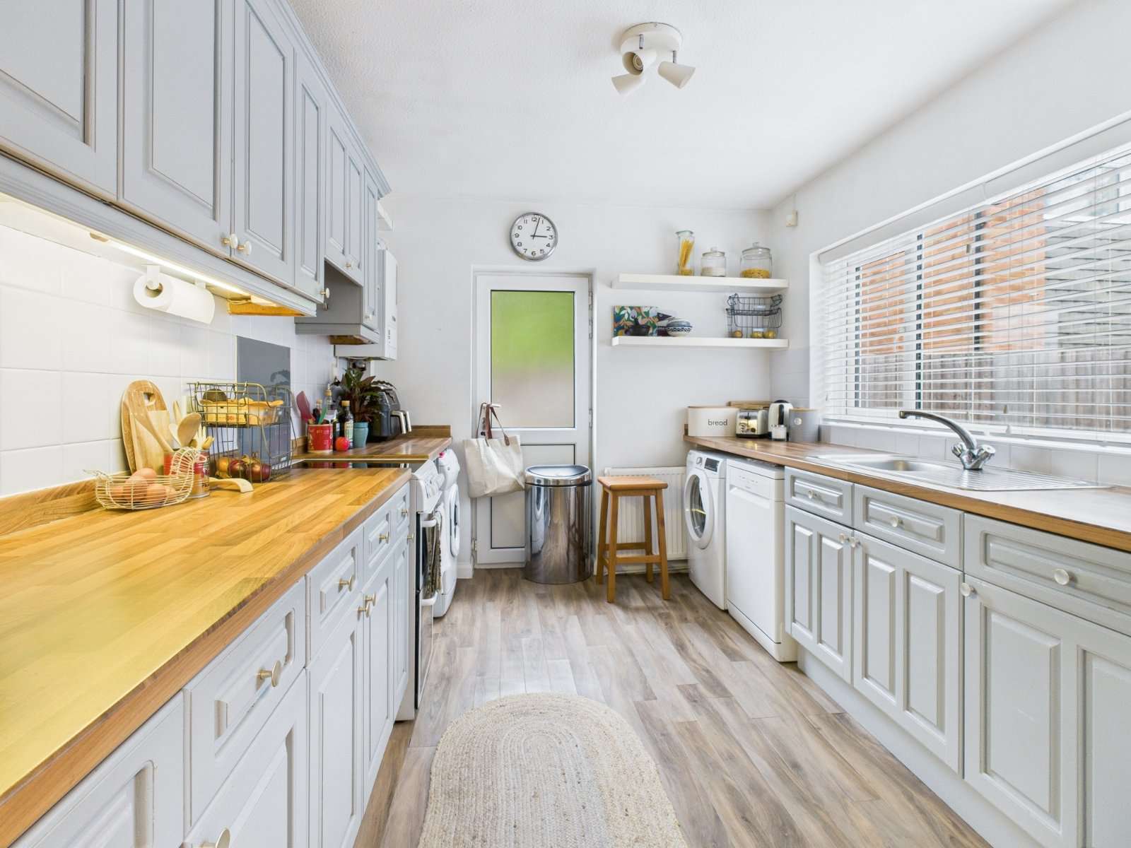 Clayton Walk, Little Chalfont, Buckinghamshire, HP7, photo 2