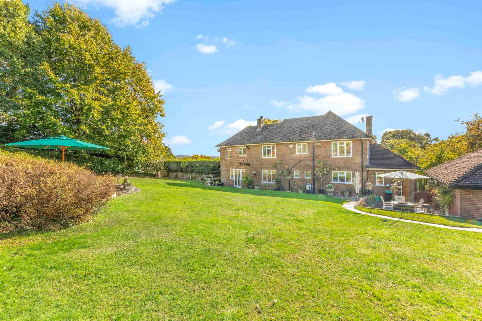 The Close, Bourne End, Buckinghamshire, SL8, photo 2
