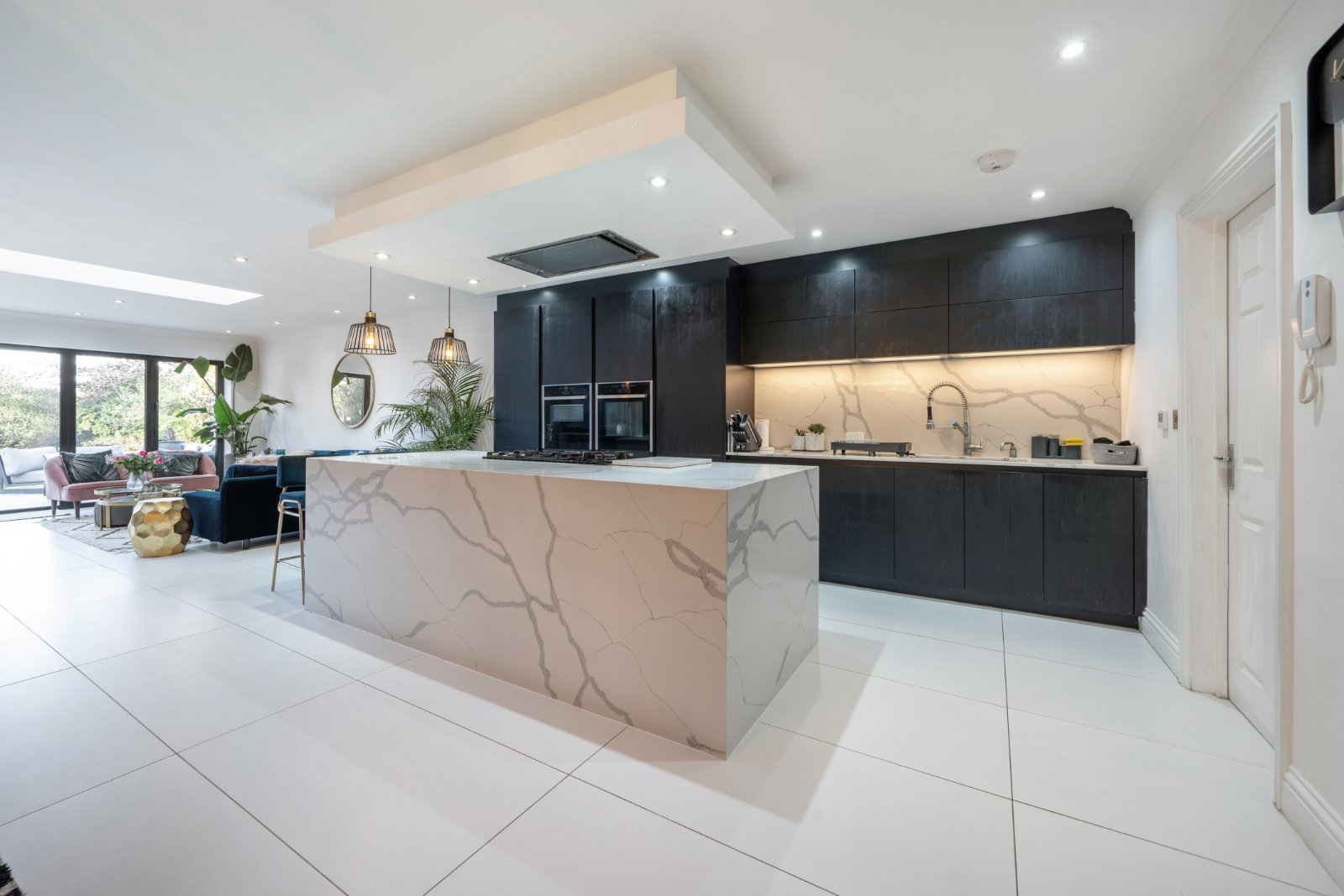 Laurel Court, Denham Road, Iver, Buckinghamshire, SL0, photo 3