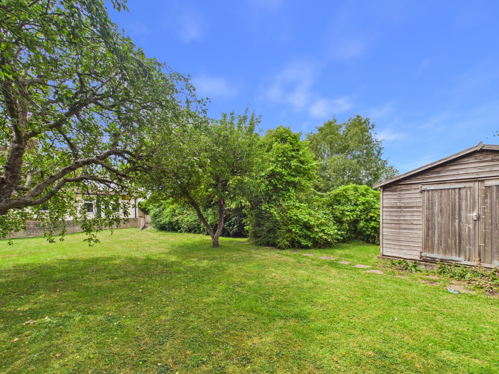 Grosvenor Road, Staines-upon-Thames, Surrey, TW18, photo 18