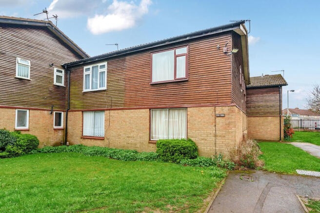 Holmedale, Slough, Berkshire, SL2