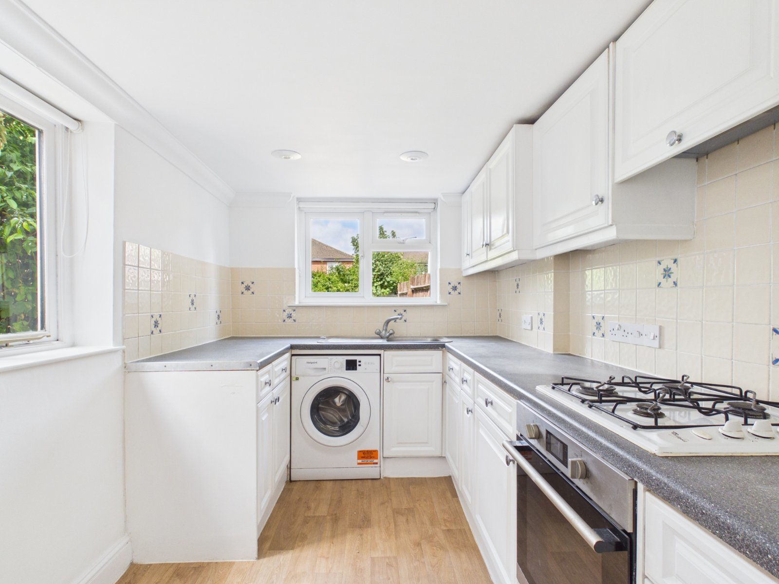 Chapel Park Road, Addlestone, Surrey, KT15, photo 15