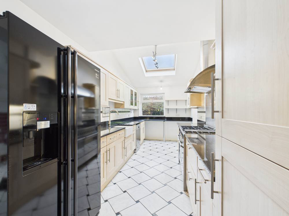 Grosvenor Road, Staines-upon-Thames, Surrey, TW18, photo 8