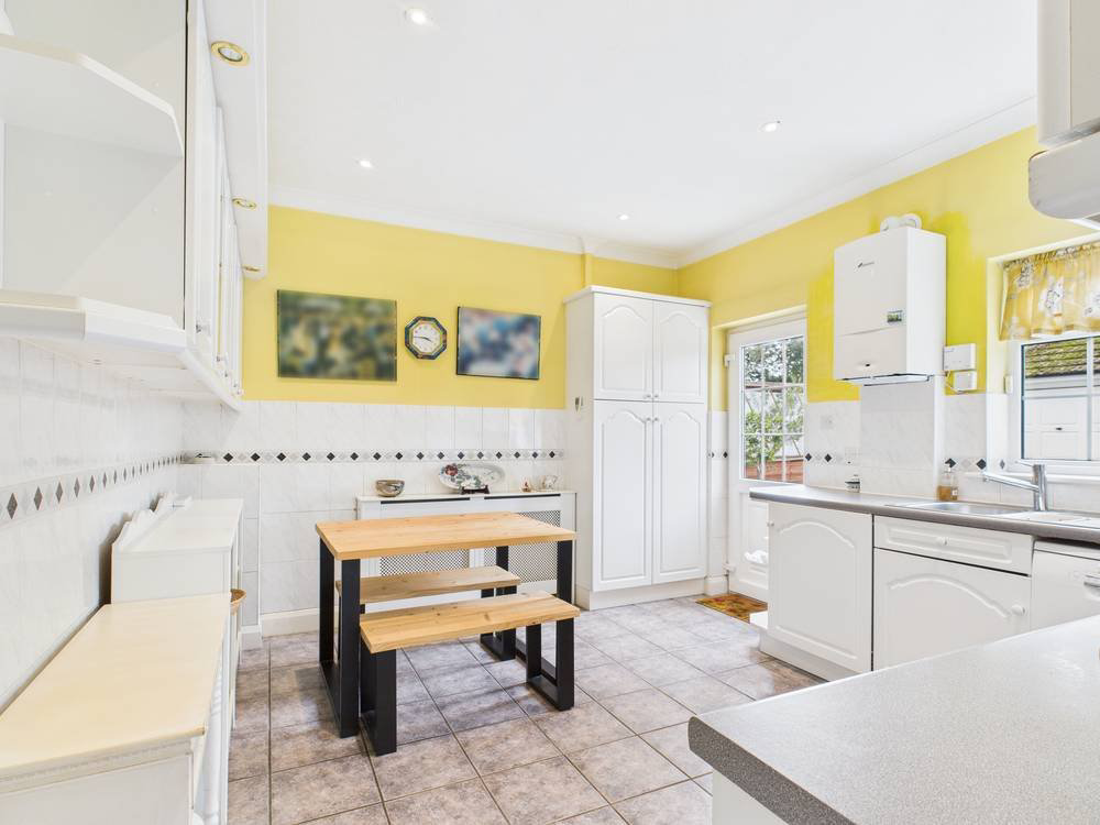 Stanwell Road, Horton, Berkshire, SL3, photo 17