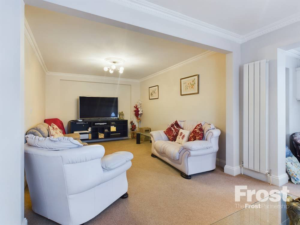 Coppermill Road, Wraysbury, Berkshire, TW19, photo 5