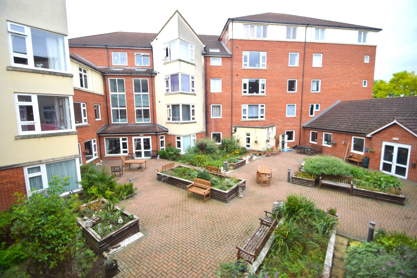 Northampton Avenue, Slough, Berkshire, SL1