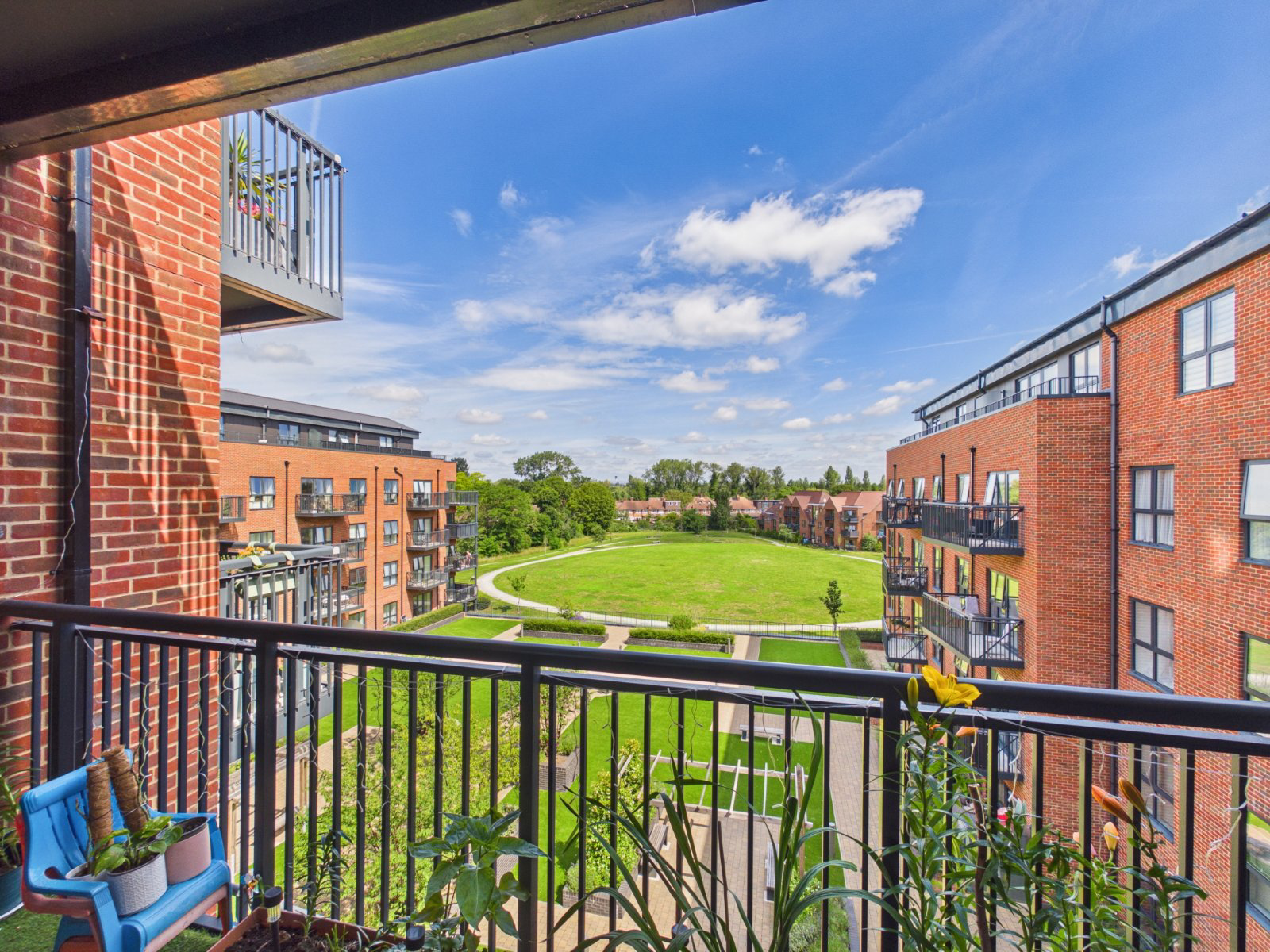 Pitcher Lane, Ashford, Surrey, TW15, photo 10