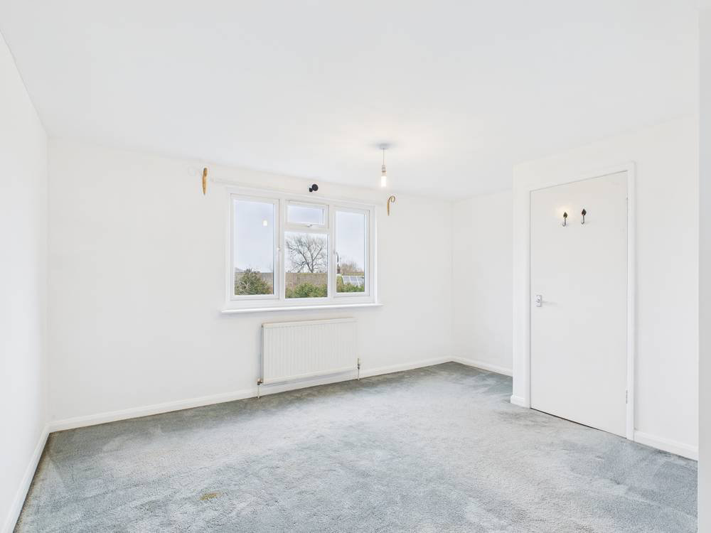 Grosvenor Road, Staines-upon-Thames, Surrey, TW18, photo 13