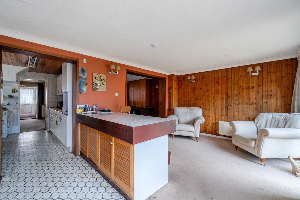 Barton Road, Langley, Berkshire, SL3, photo 3