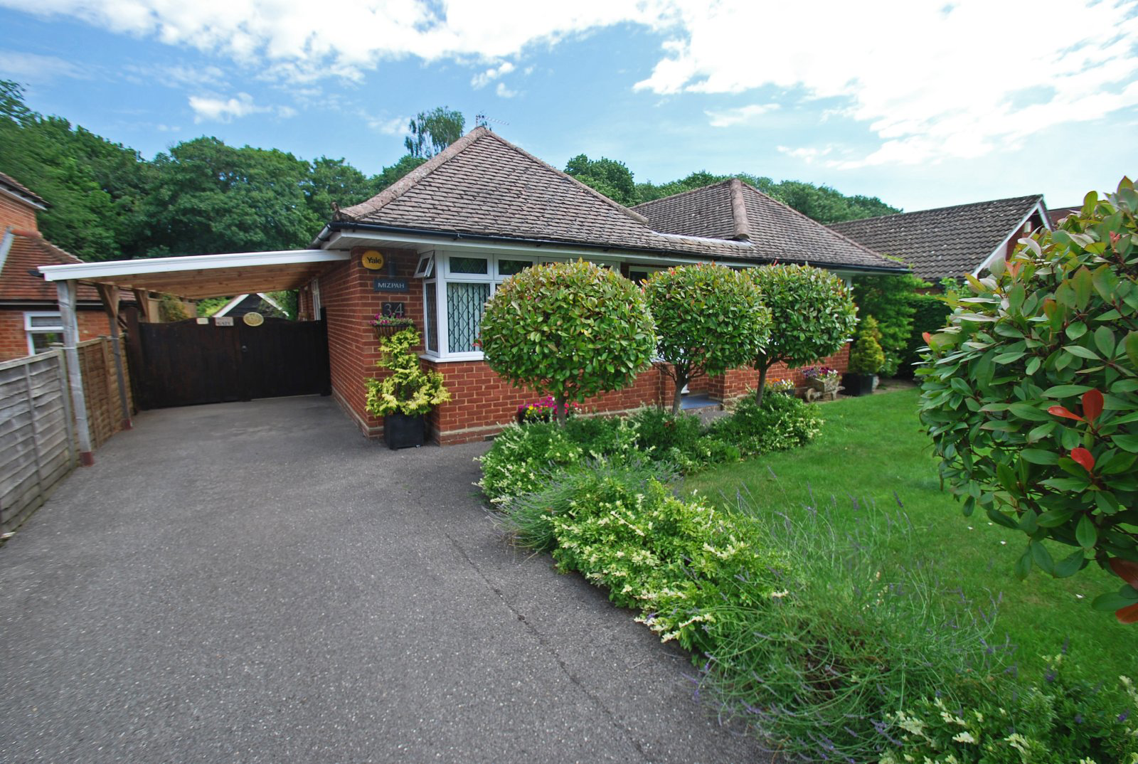 Park Lane, Hazlemere, Buckinghamshire, HP15, photo 14
