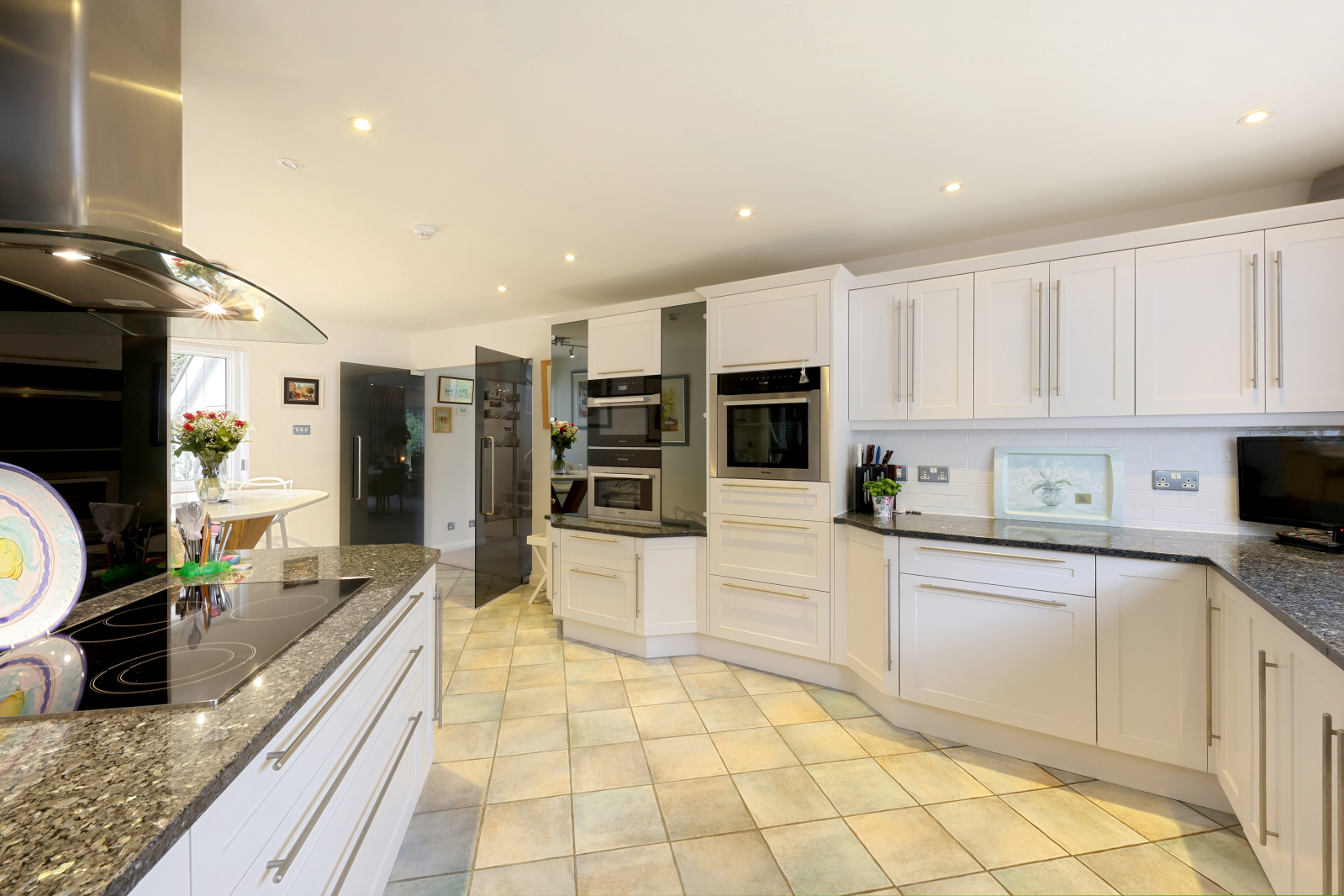 Lakeside Drive, Stoke Poges, Buckinghamshire, SL2, photo 30