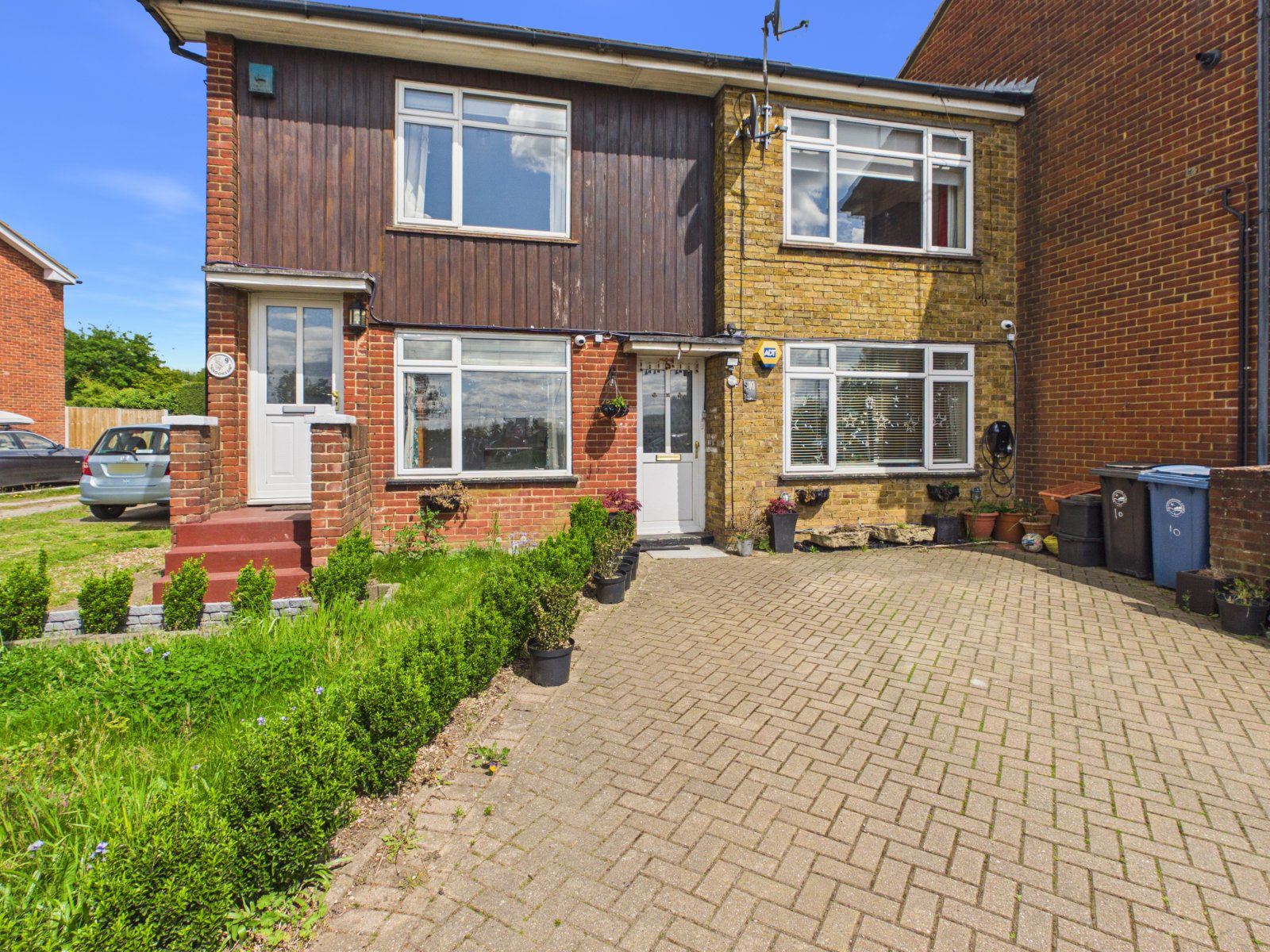 Bronsdon Way, Denham, Buckinghamshire, UB9