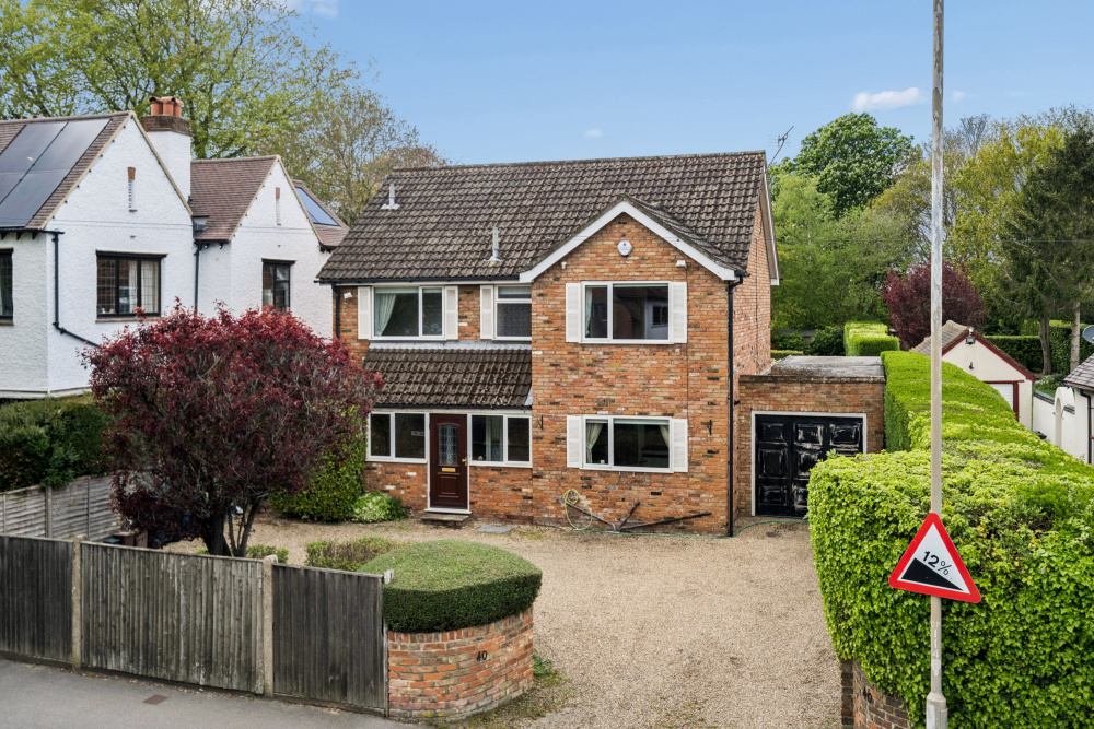 Kingsway, Chalfont St. Peter, Gerrards Cross, Buckinghamshire, SL9