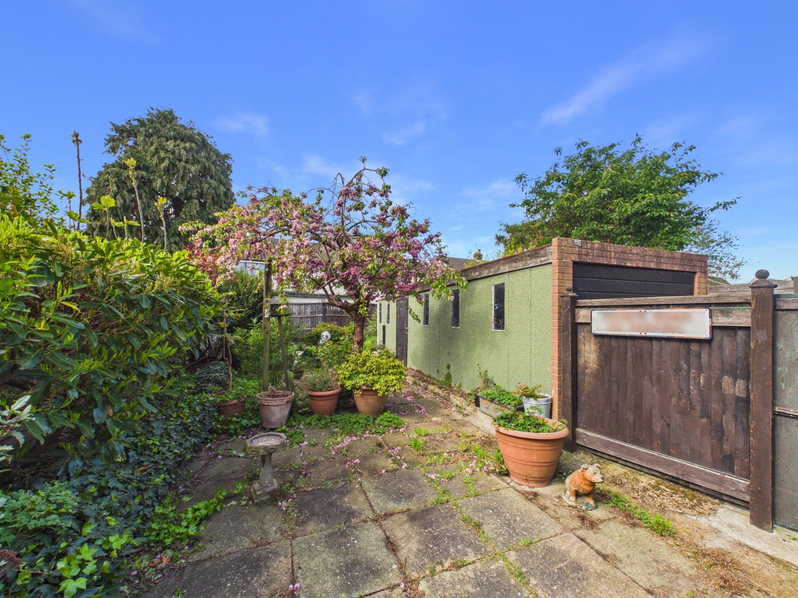 Lebanon Avenue, Feltham, Middlesex, TW13, photo 18