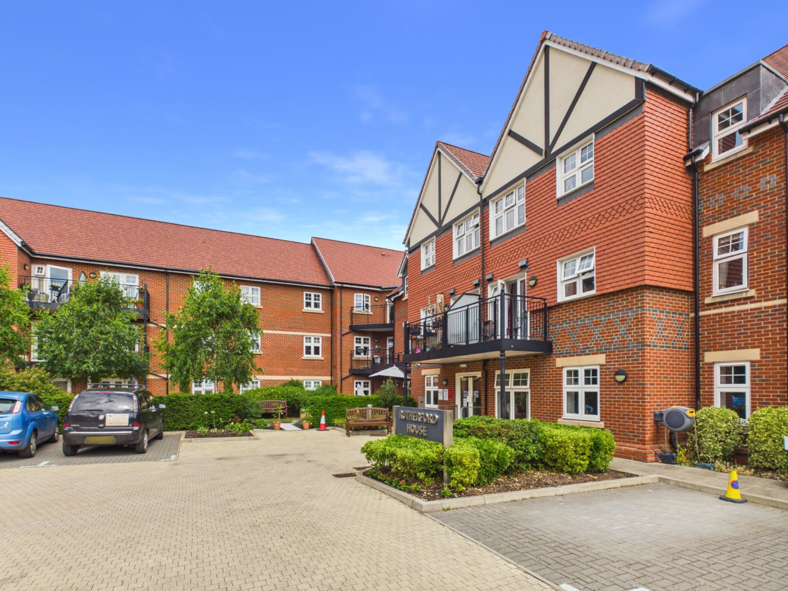 Marple Lane, Chalfont St. Peter, Gerrards Cross, Buckinghamshire, SL9