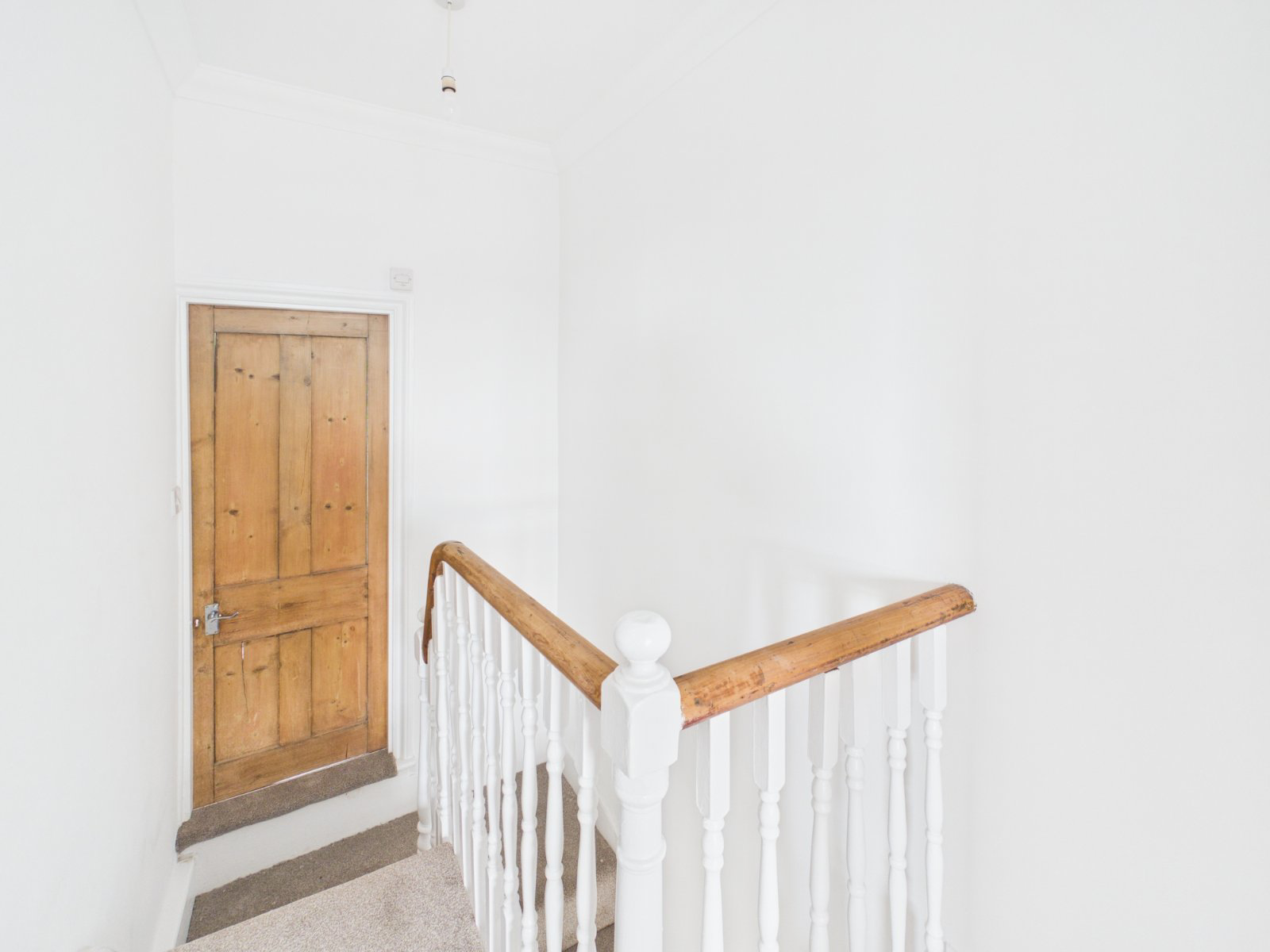 Chapel Park Road, Addlestone, Surrey, KT15, photo 18