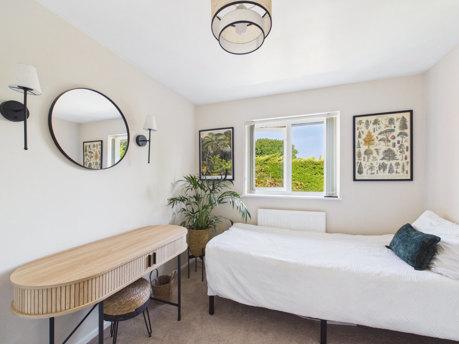 Blackett Close, Staines-upon-Thames, Surrey, TW18, photo 12