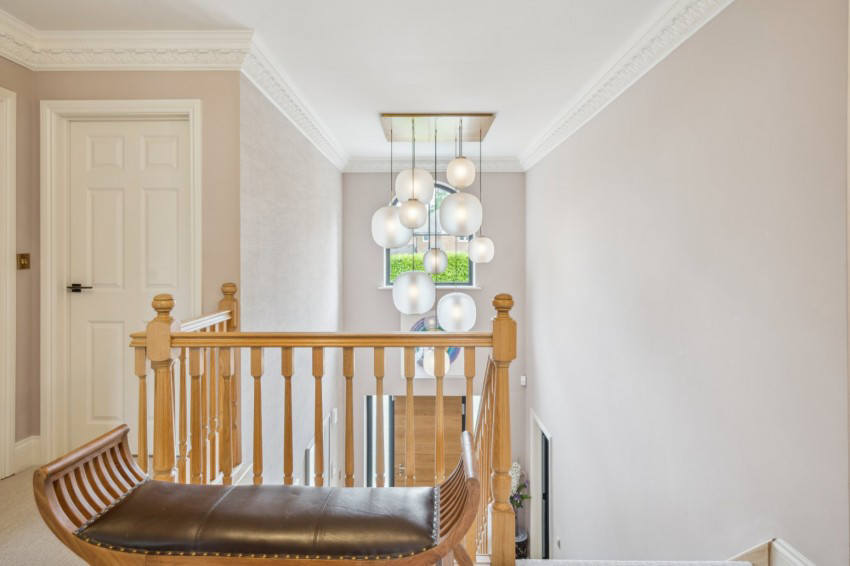 St Leonards Road, Amersham, Buckinghamshire, HP6, photo 3