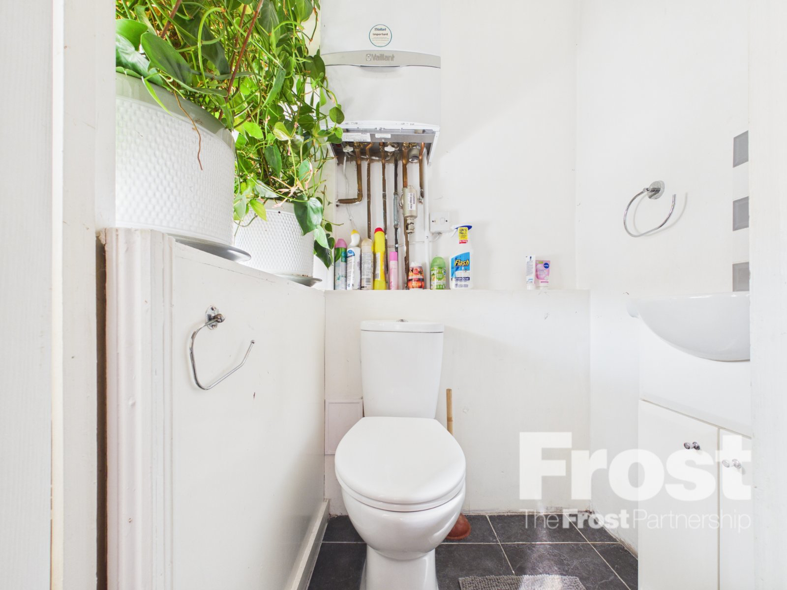 Princes Road, Feltham, TW13, photo 6